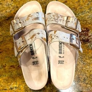 Birkenstock Womens gold foil like sandals. Size 38
